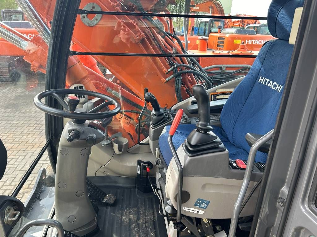 Hitachi ZX 140 W-3