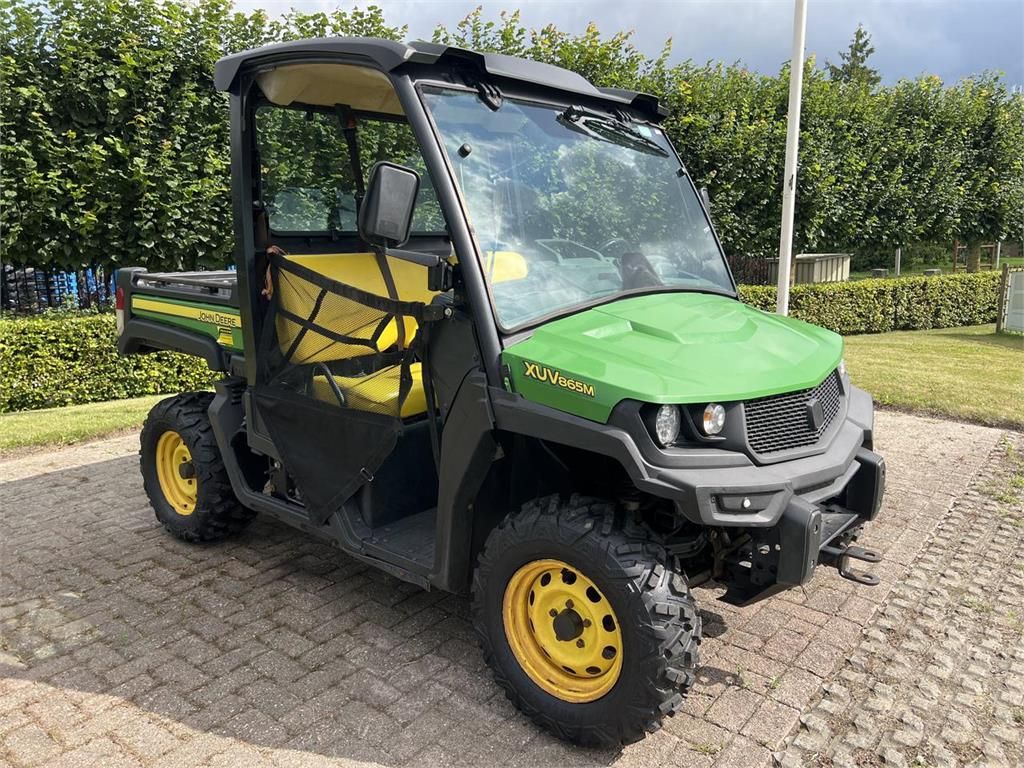 John Deere XUV865M