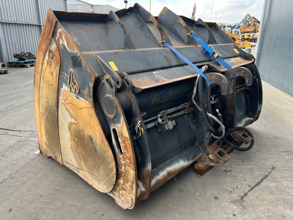 CAT Fusion 938G / 938H / 938K / 938M