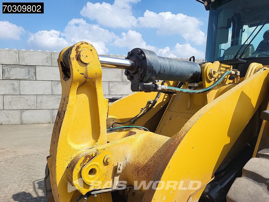 Caterpillar 966 M