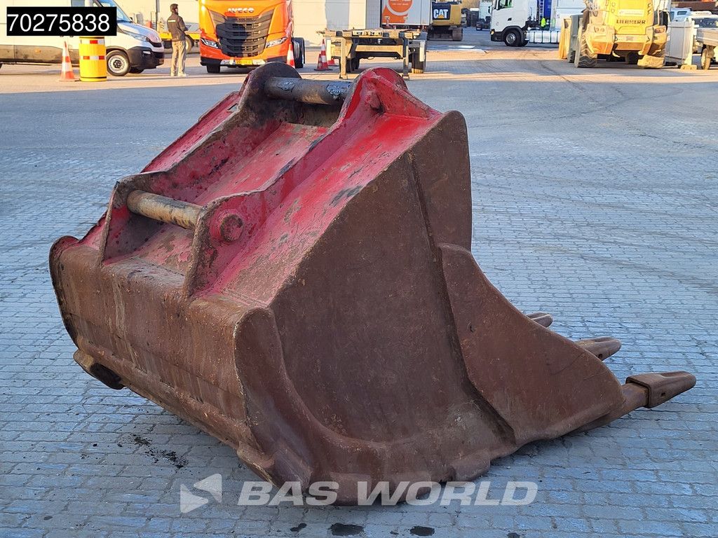 S90 Komatsu HB 365 Bucket S90