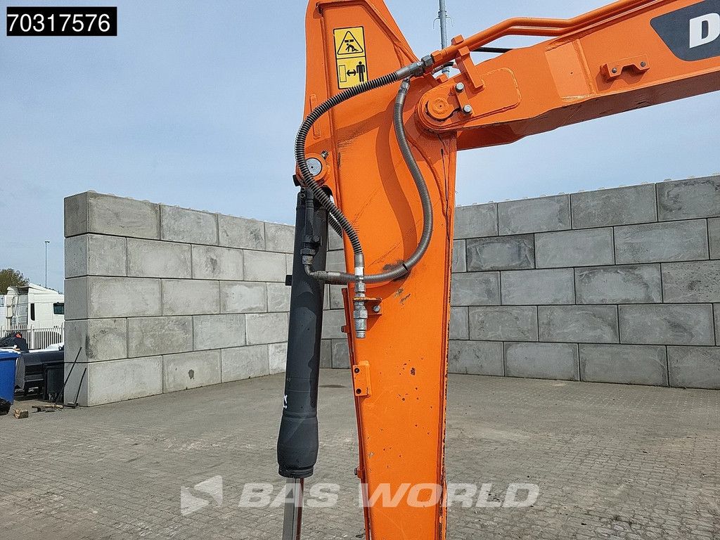 Doosan DX57 W-5