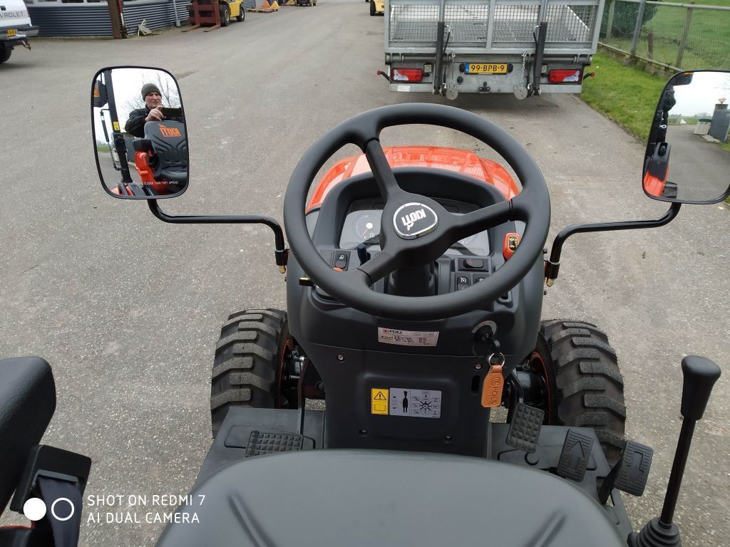 KIOTI CX2510 hst Rops 4wd 25 pk nieuw ACTIE live is to short to buy a boring tractor !! evt met voorlader