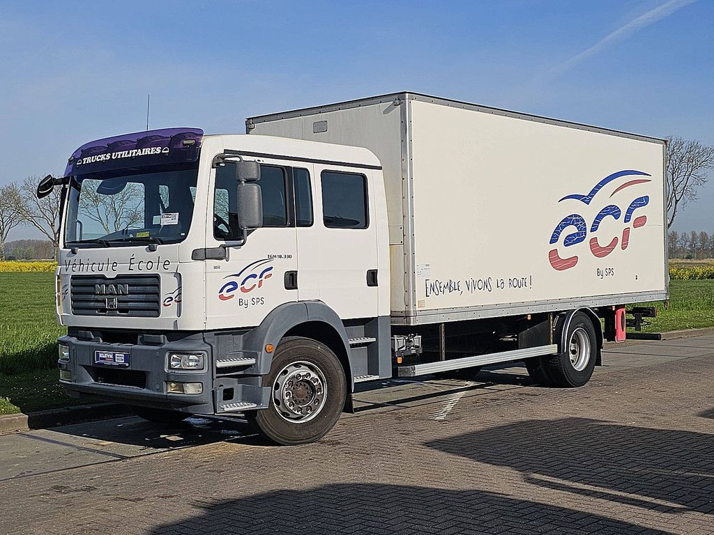 M.A.N. 18.330 TGM doka driving school