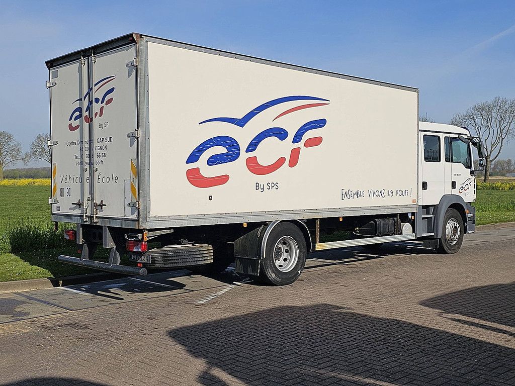 M.A.N. 18.330 TGM doka driving school