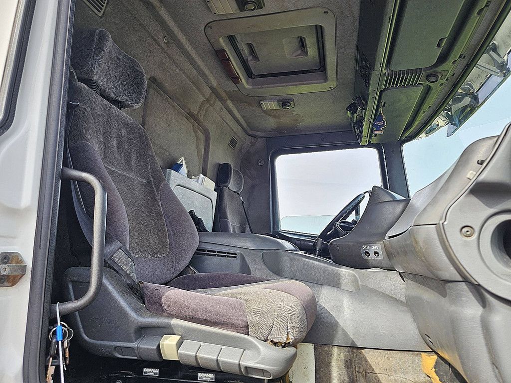 SCANIA P94.260 6x2 hiab crane