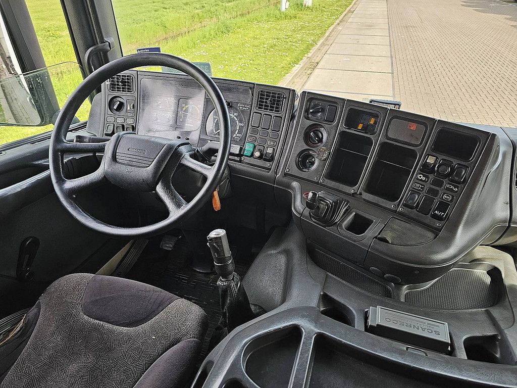 SCANIA P94.260 6x2 hiab crane