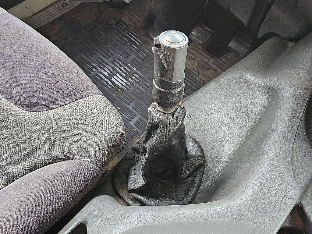 SCANIA P94.260 6x2 hiab crane