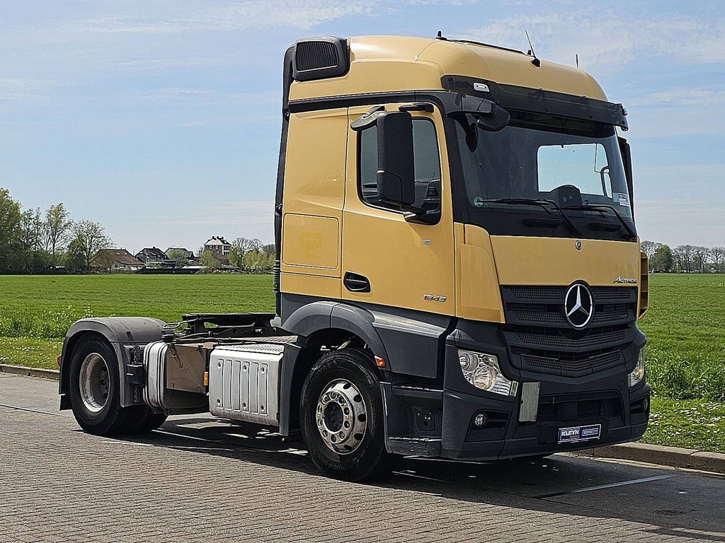 MERCEDES-BENZ ACTROS 1843