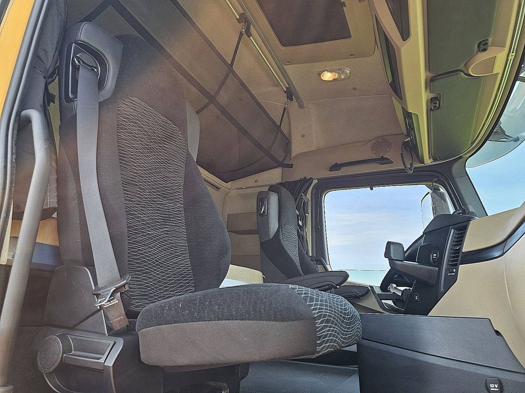 MERCEDES-BENZ ACTROS 1843