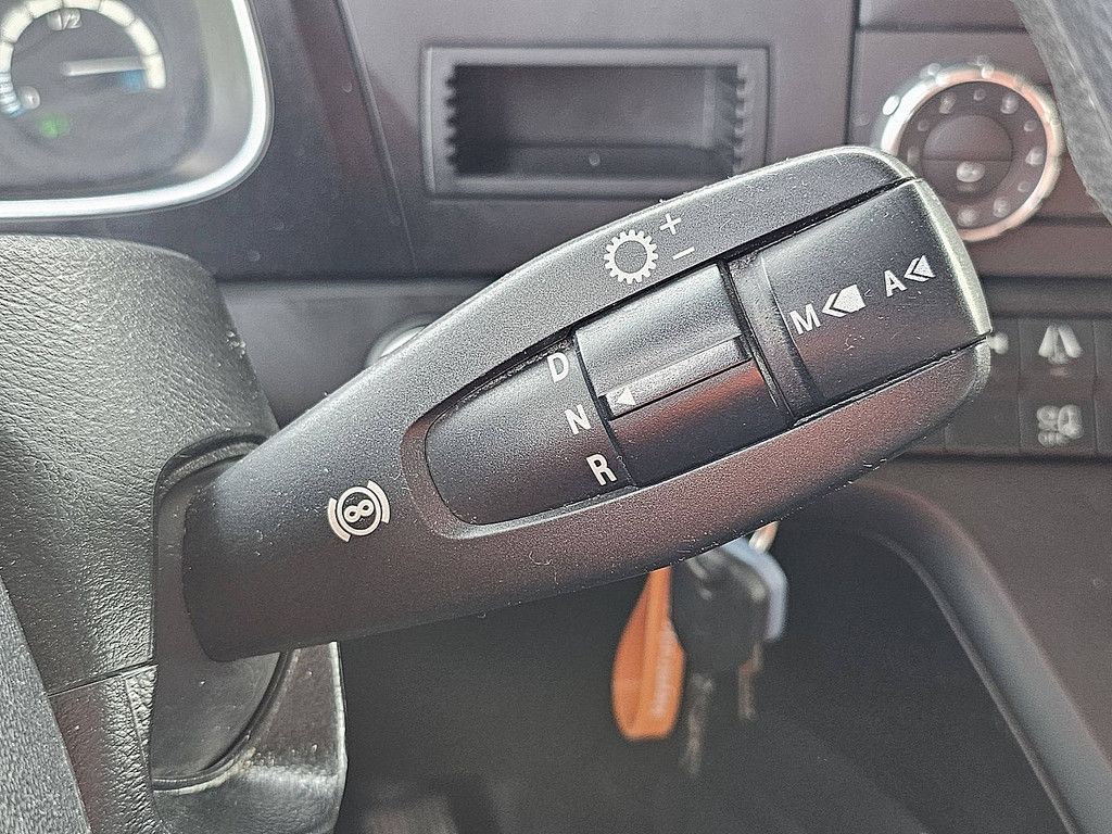 MERCEDES-BENZ ACTROS 1843