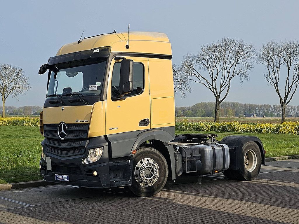 MERCEDES-BENZ ACTROS 1843