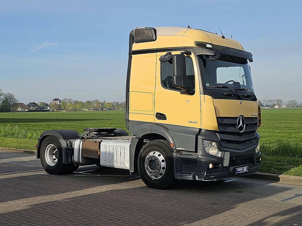 MERCEDES-BENZ ACTROS 1843
