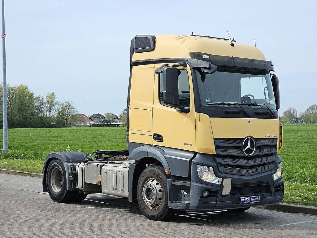 MERCEDES-BENZ ACTROS 1843