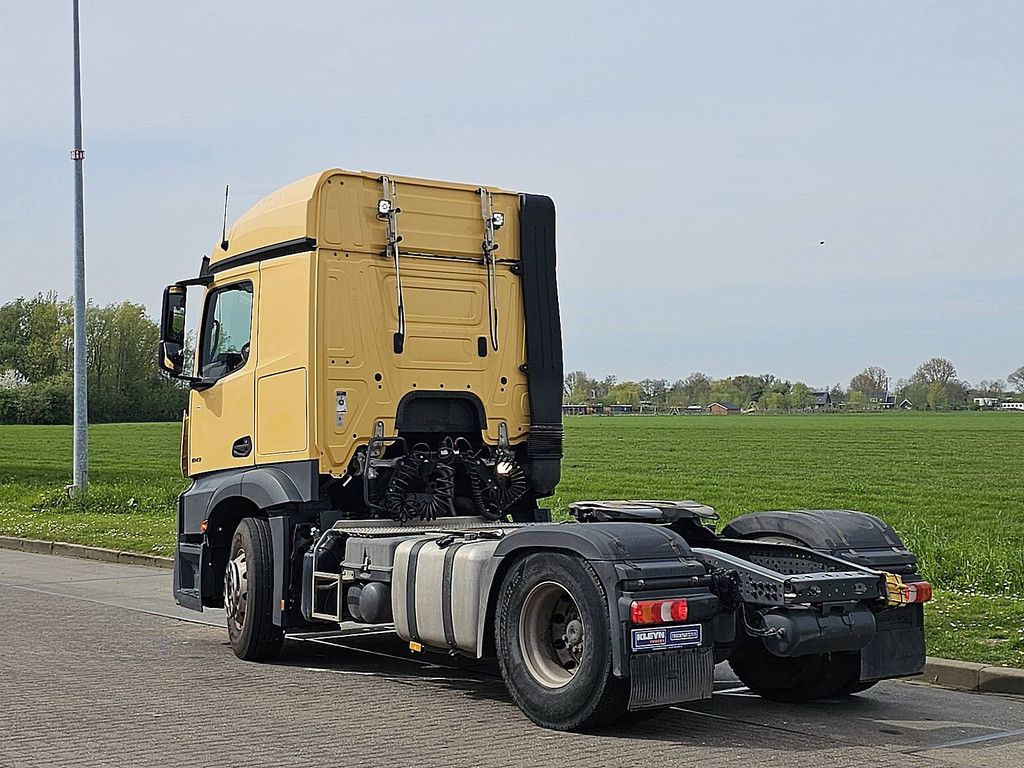 MERCEDES-BENZ ACTROS 1843