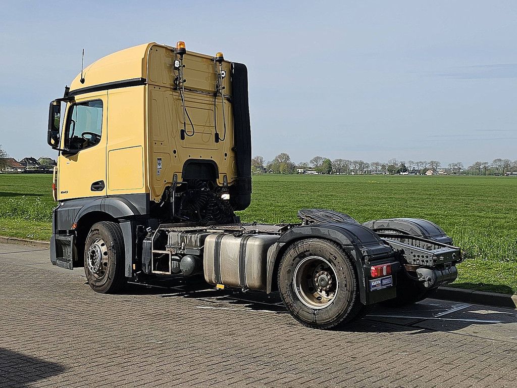 MERCEDES-BENZ ACTROS 1843