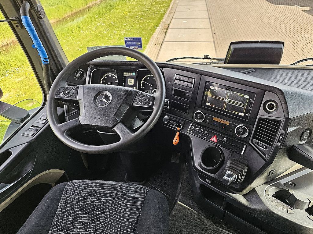 MERCEDES-BENZ ACTROS 1843