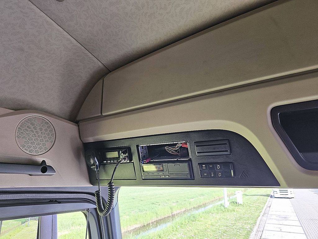 MERCEDES-BENZ ACTROS 1843