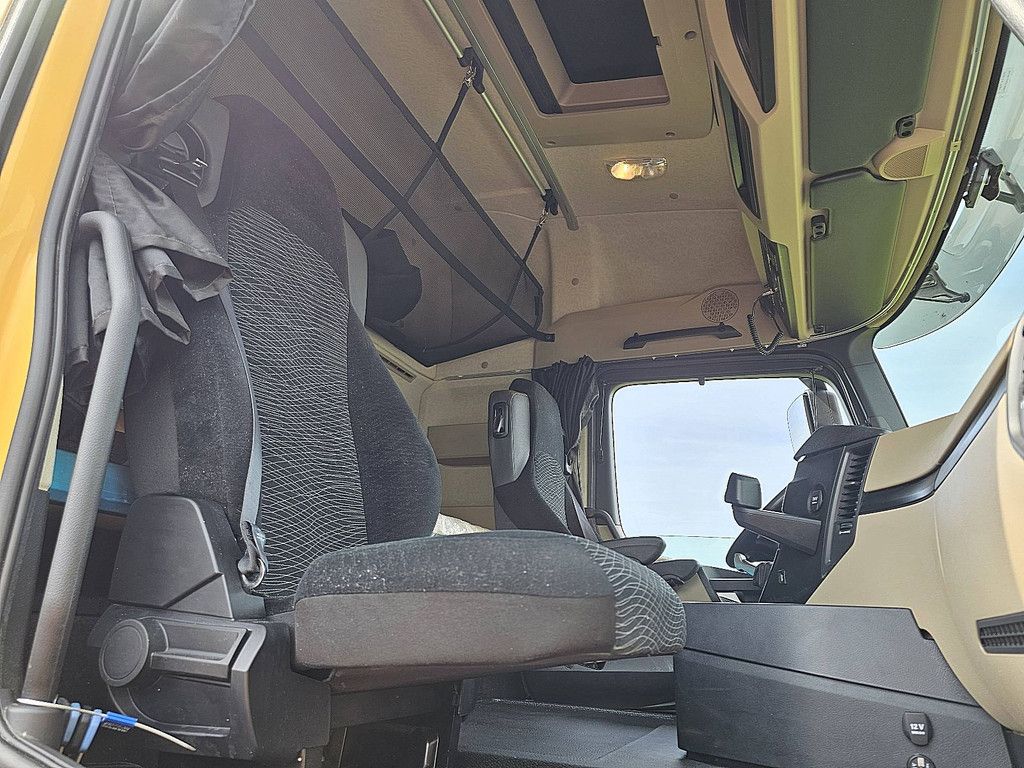 MERCEDES-BENZ ACTROS 1843