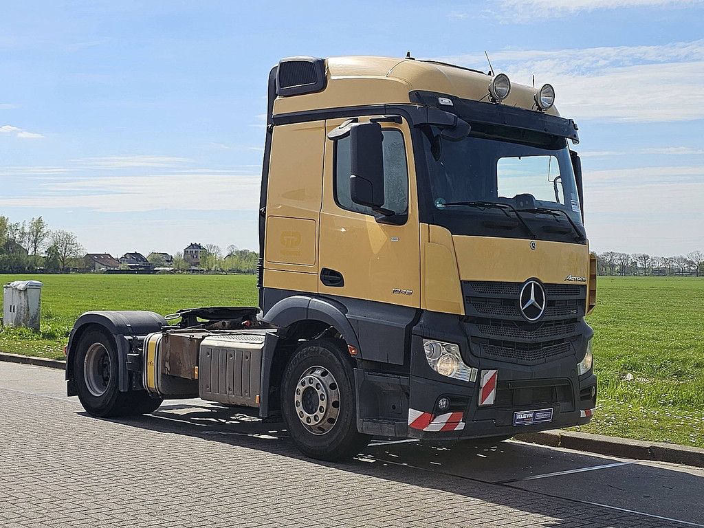 MERCEDES-BENZ ACTROS 1843
