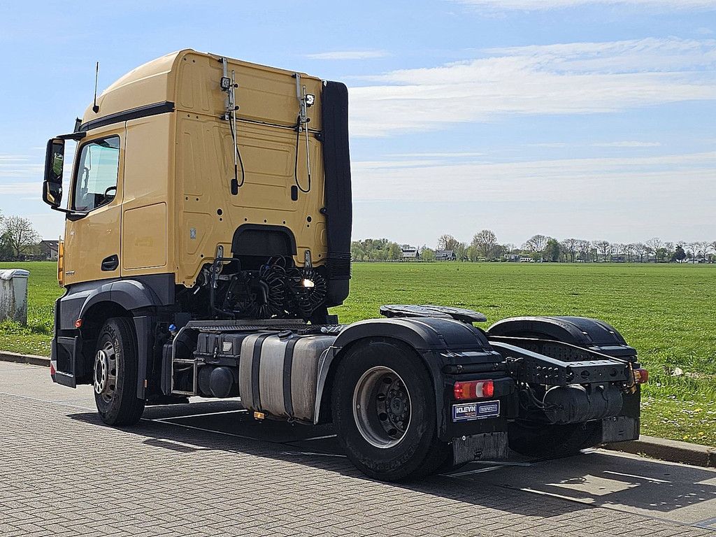 MERCEDES-BENZ ACTROS 1843