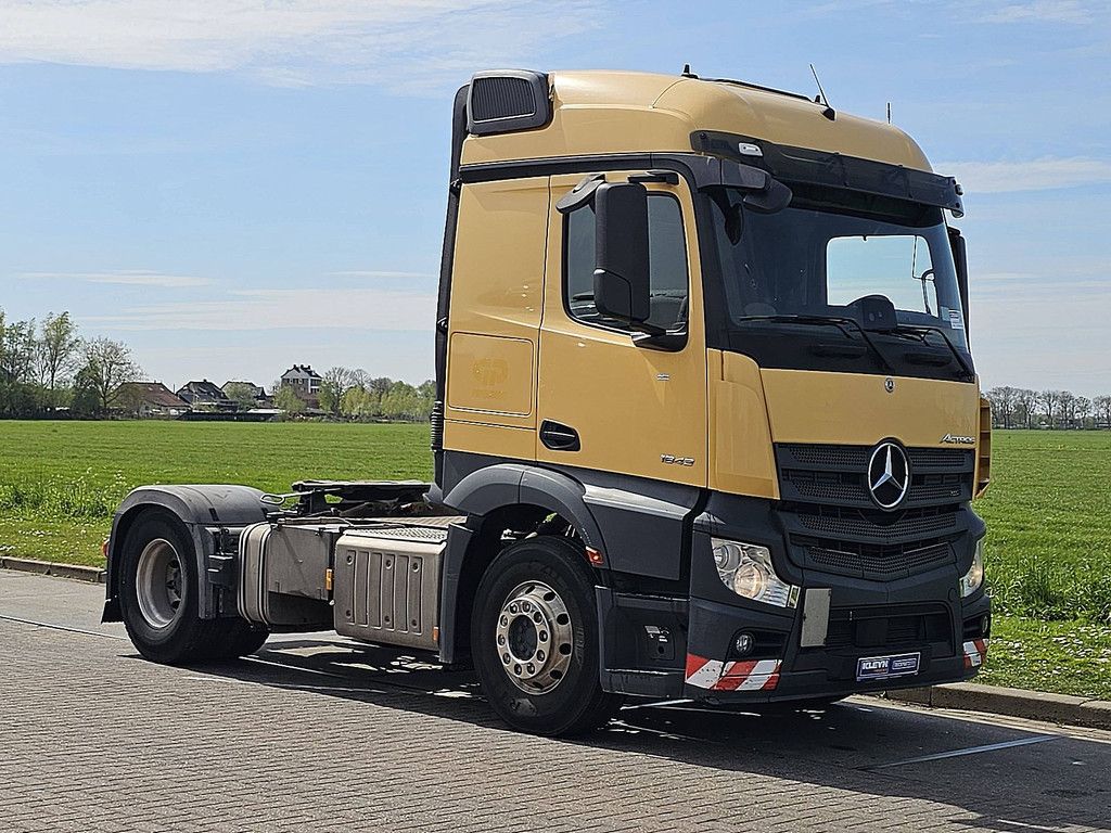 MERCEDES-BENZ ACTROS 1843