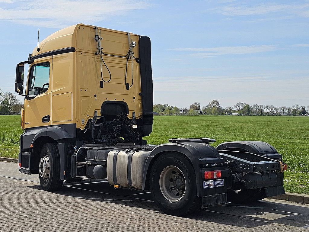 MERCEDES-BENZ ACTROS 1843
