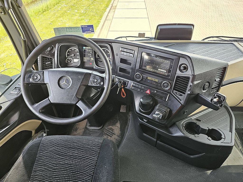 MERCEDES-BENZ ACTROS 1843