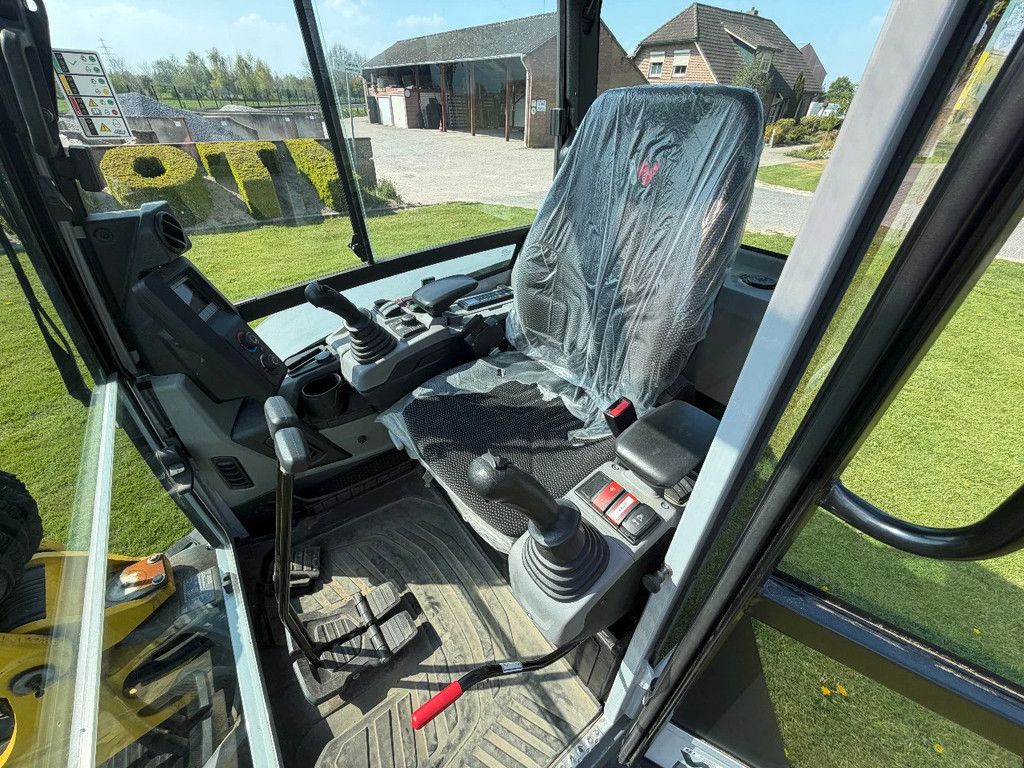 WACKER NEUSON ET58 + Steelwrist X06 S40