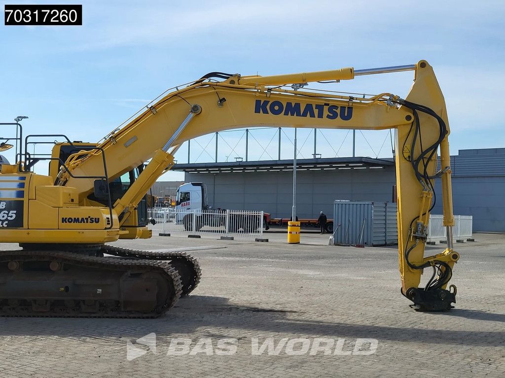 Komatsu HB365 NLC-3 3 M Wide - Narrow