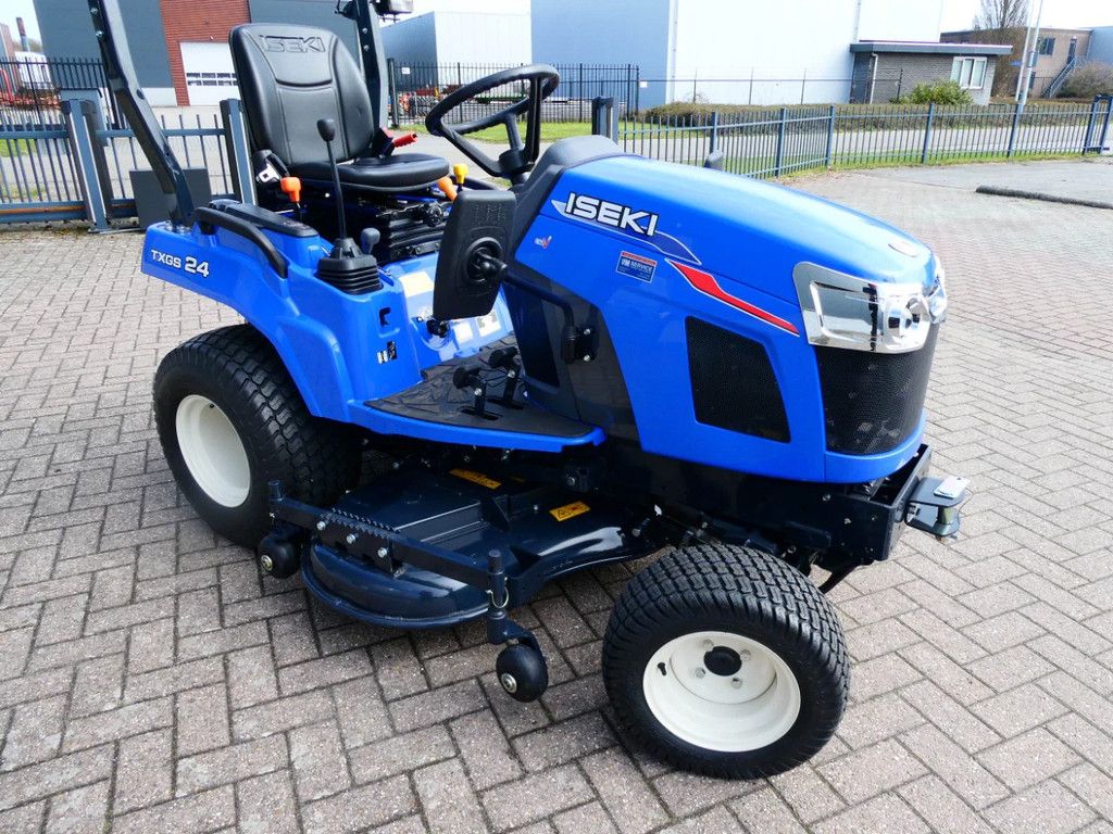 Iseki TXGS-24 4wd HST / 0001 Draaiuren / Middenondermaaidek