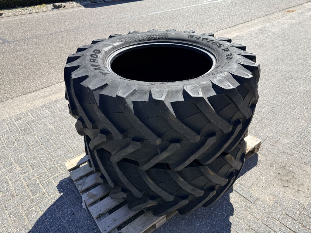 Trelleborg 540/65R30 TM800 Banden
