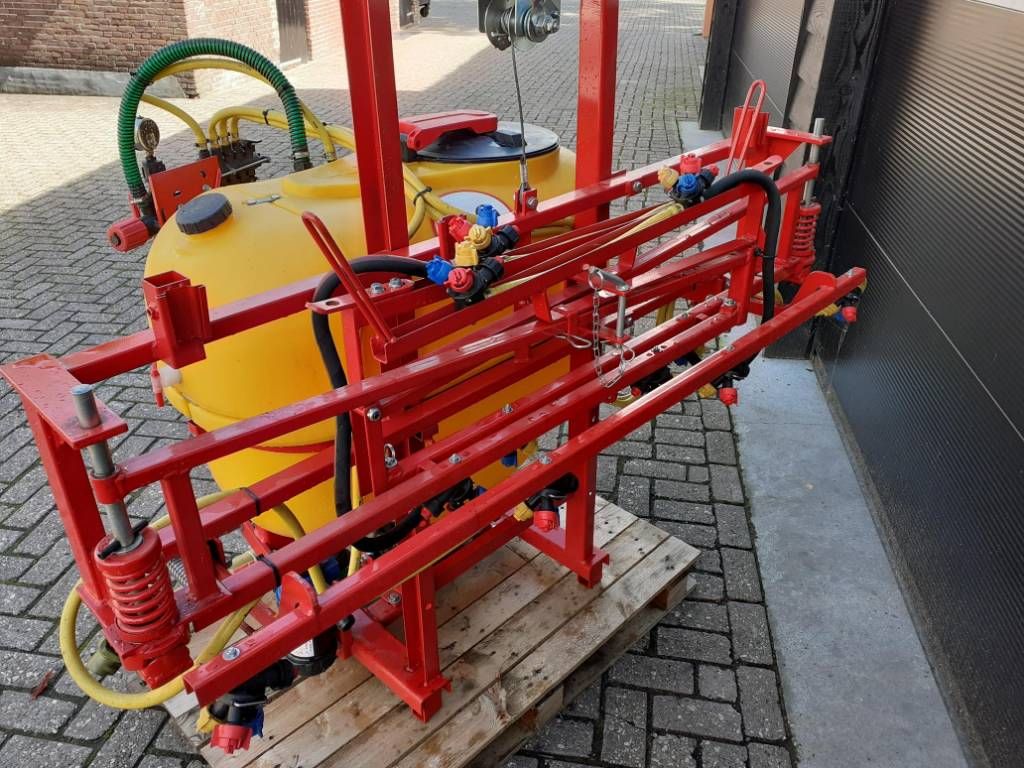 Jarmet Veldspuit met spuitboom 200L en 6 meter