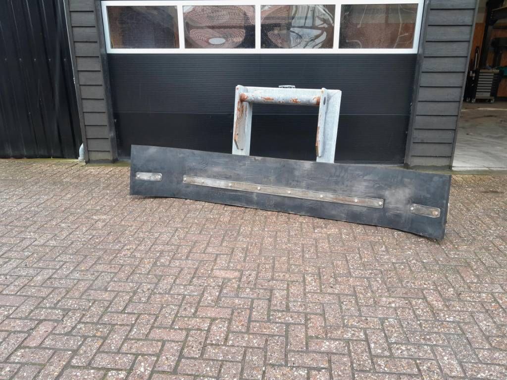 Manitou Voerschuif modderschuif sneeuwschuif KEMP