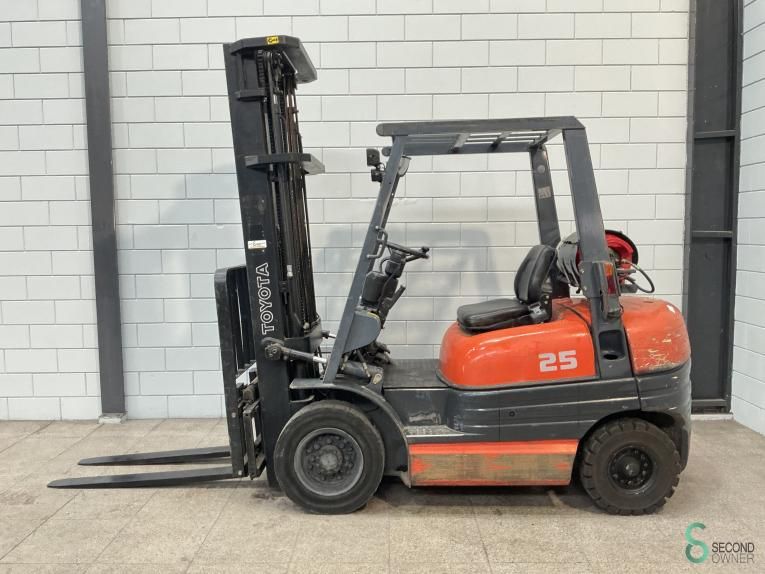 Gabelstapler LPG Toyota 42 6FGF25 1995