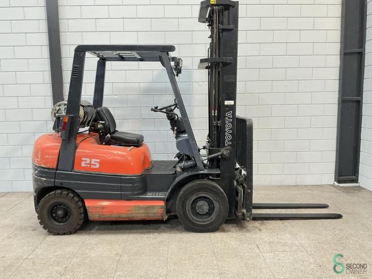 Gabelstapler LPG Toyota 42 6FGF25 1995