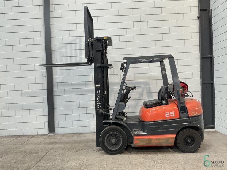 Gabelstapler LPG Toyota 42 6FGF25 1995