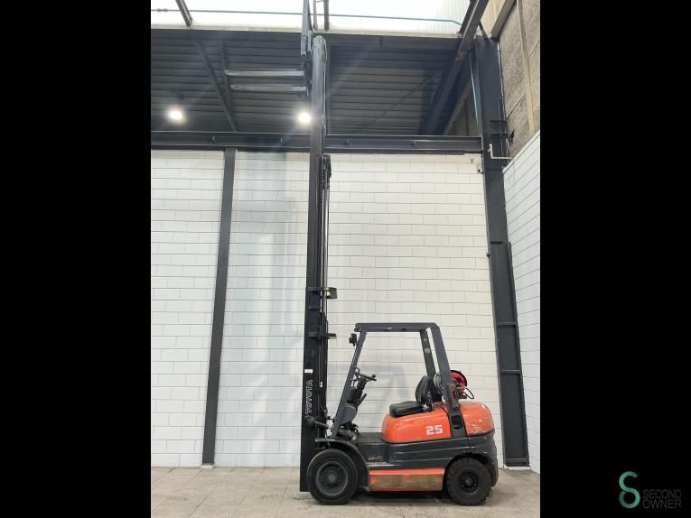 Gabelstapler LPG Toyota 42 6FGF25 1995
