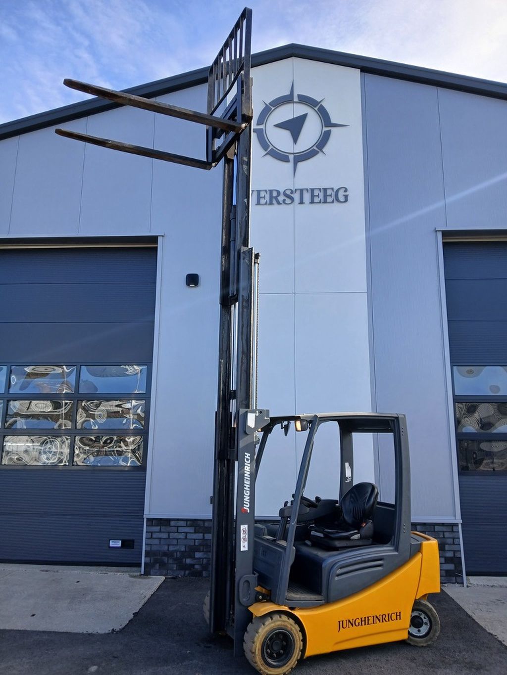 Jungheinrich EFG 320