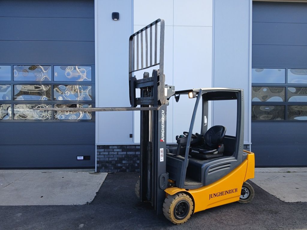 Jungheinrich EFG 320