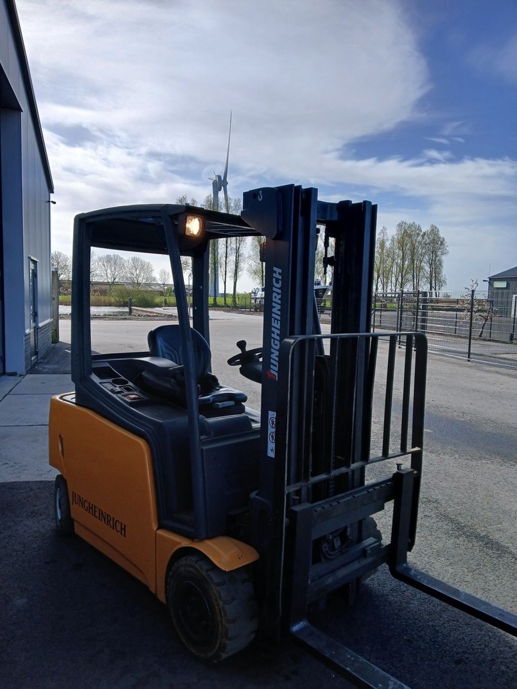 Jungheinrich EFG 320