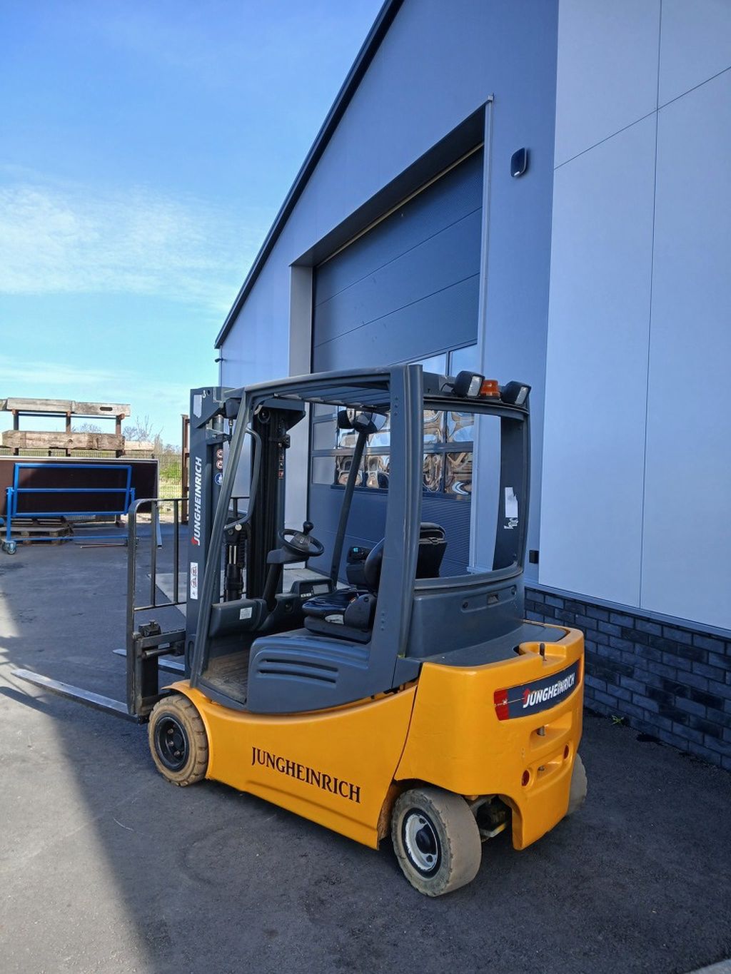 Jungheinrich EFG 320