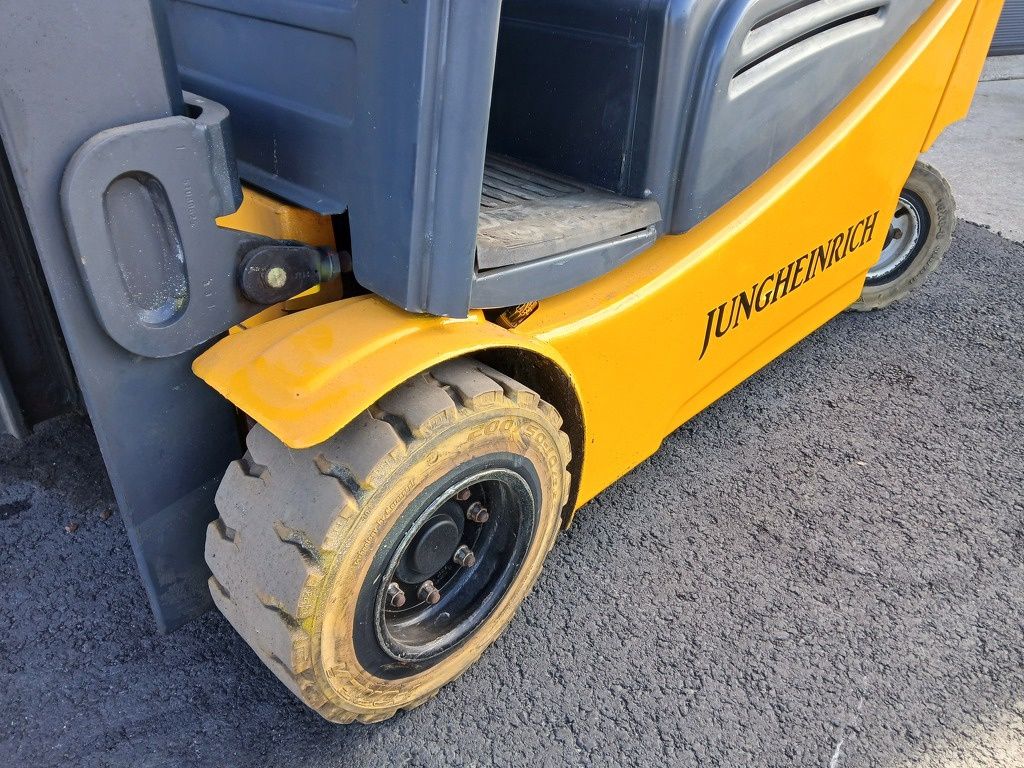 Jungheinrich EFG 320
