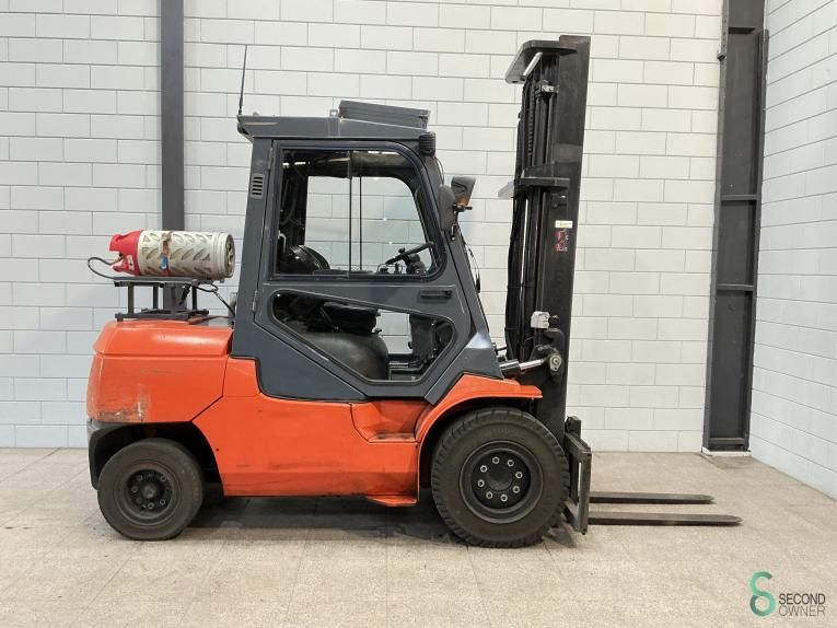 Gabelstapler LPG Toyota 02-7 FG 40 2008 3.+4. Ventil