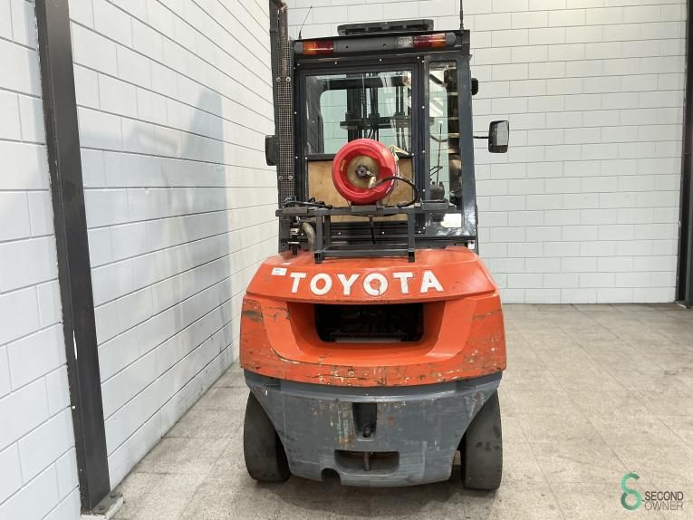Gabelstapler LPG Toyota 02-7 FG 40 2008 3.+4. Ventil