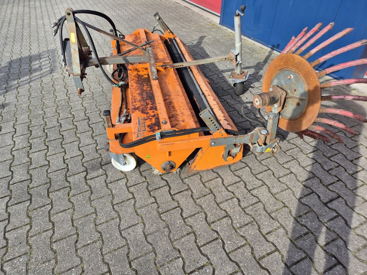BEMA 2300 VEEGMACHINE MET ZIJBORSTEL PRIJS MARGE