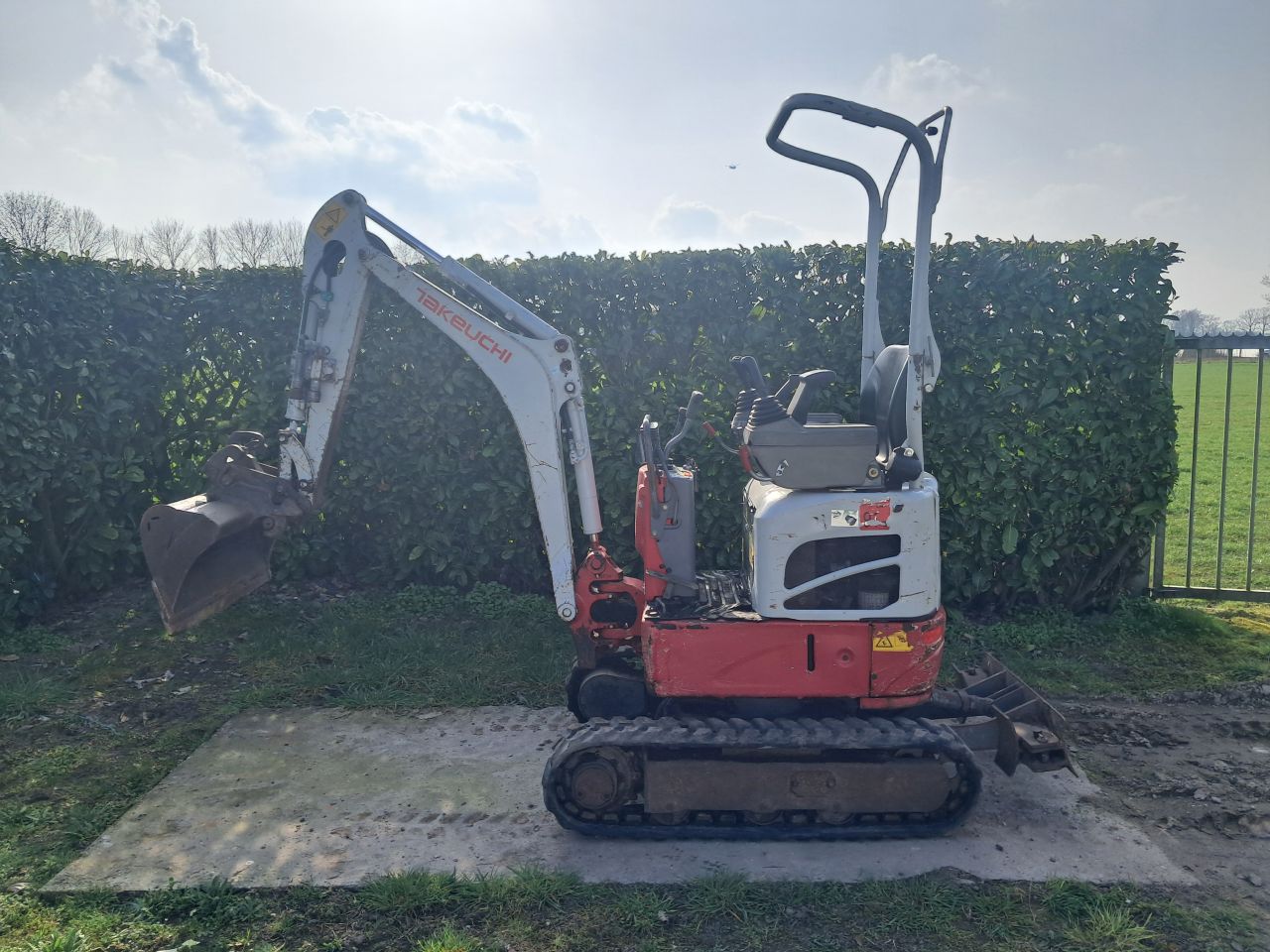 Minigraver Takeuchi TB210 / Sloop-sorteer ( Bj 2018 ) Minikraan