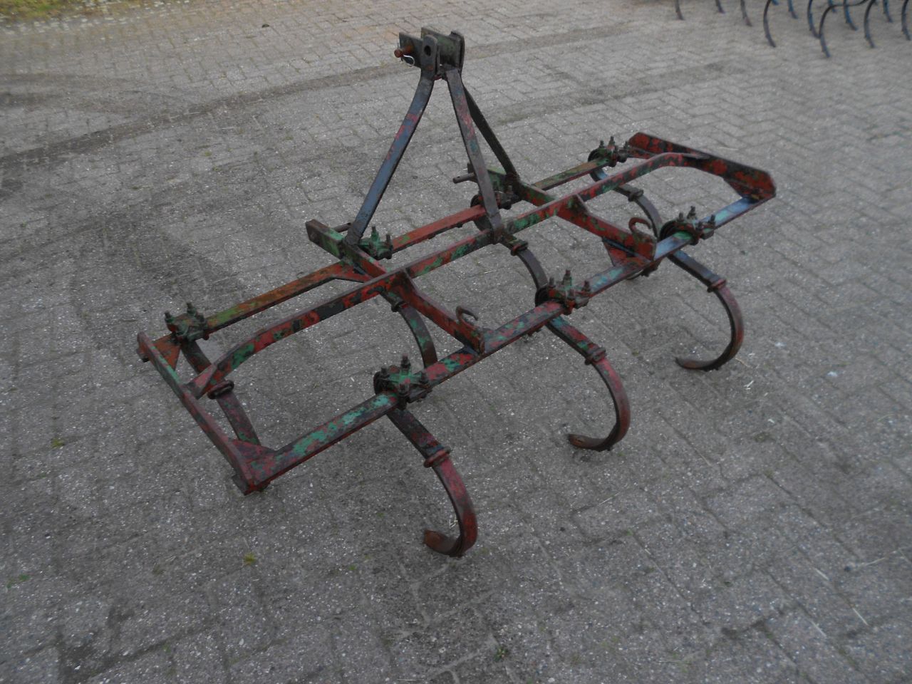 Cultivator s