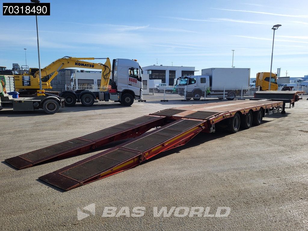 Broshuis E-2190/27 Extendable 3x Steering Axles Winch Ramps