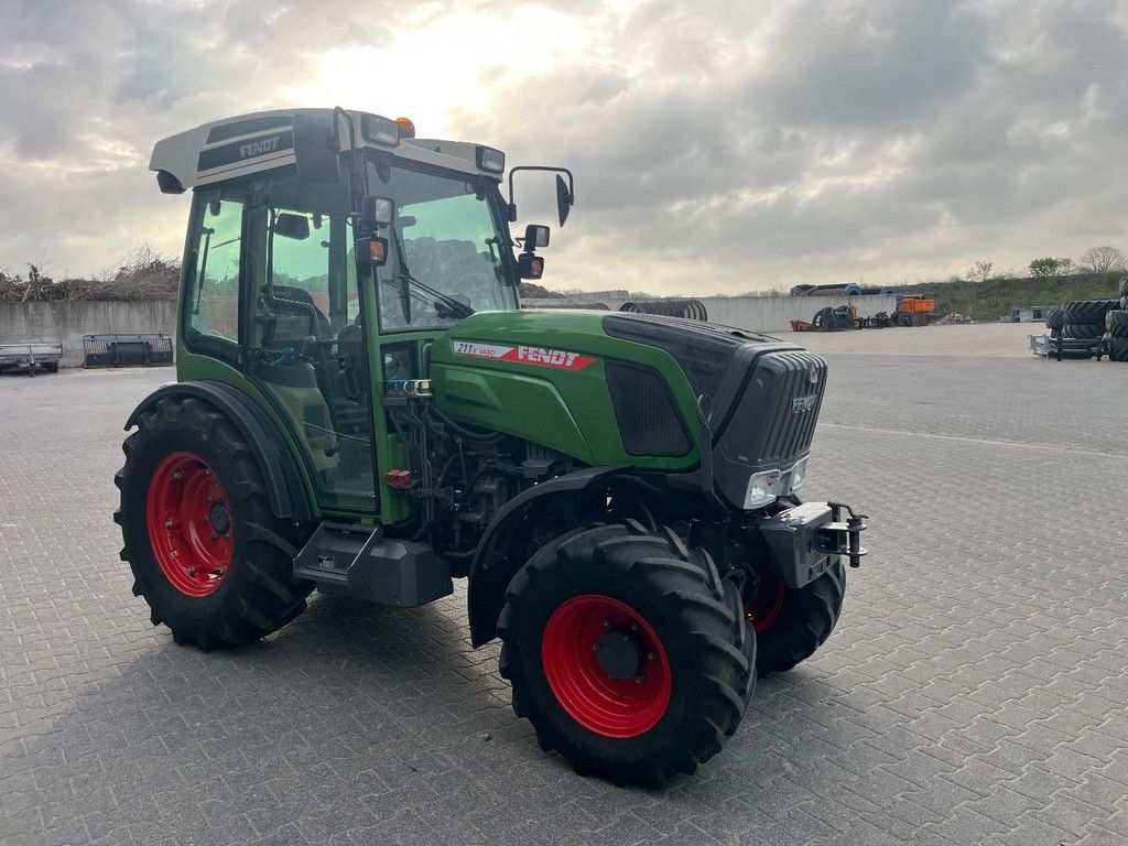 FENDT 211 WG4630